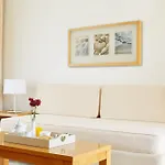 מלון Renaissance 4*