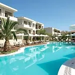מלון Renaissance 4*