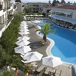 Renaissance 4* חניוטי