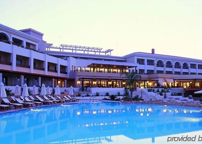 Renaissance Hotel 4*