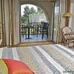 Renaissance 4*