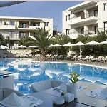 Renaissance 4*