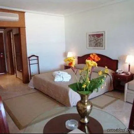 Hotel Renaissance