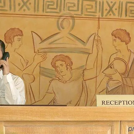 호텔 Renaissance 4*